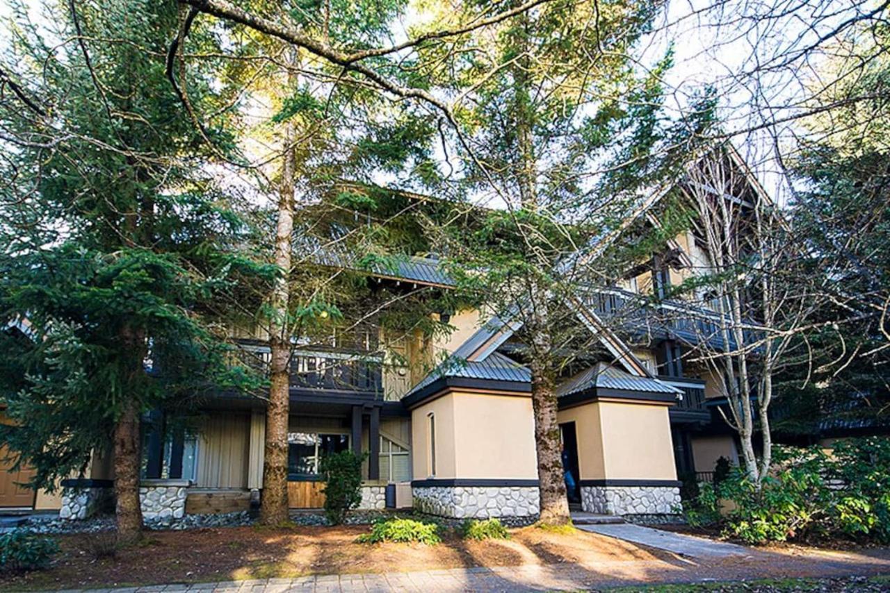 Lagoons By Cozystay Signature Whistler Exterior foto