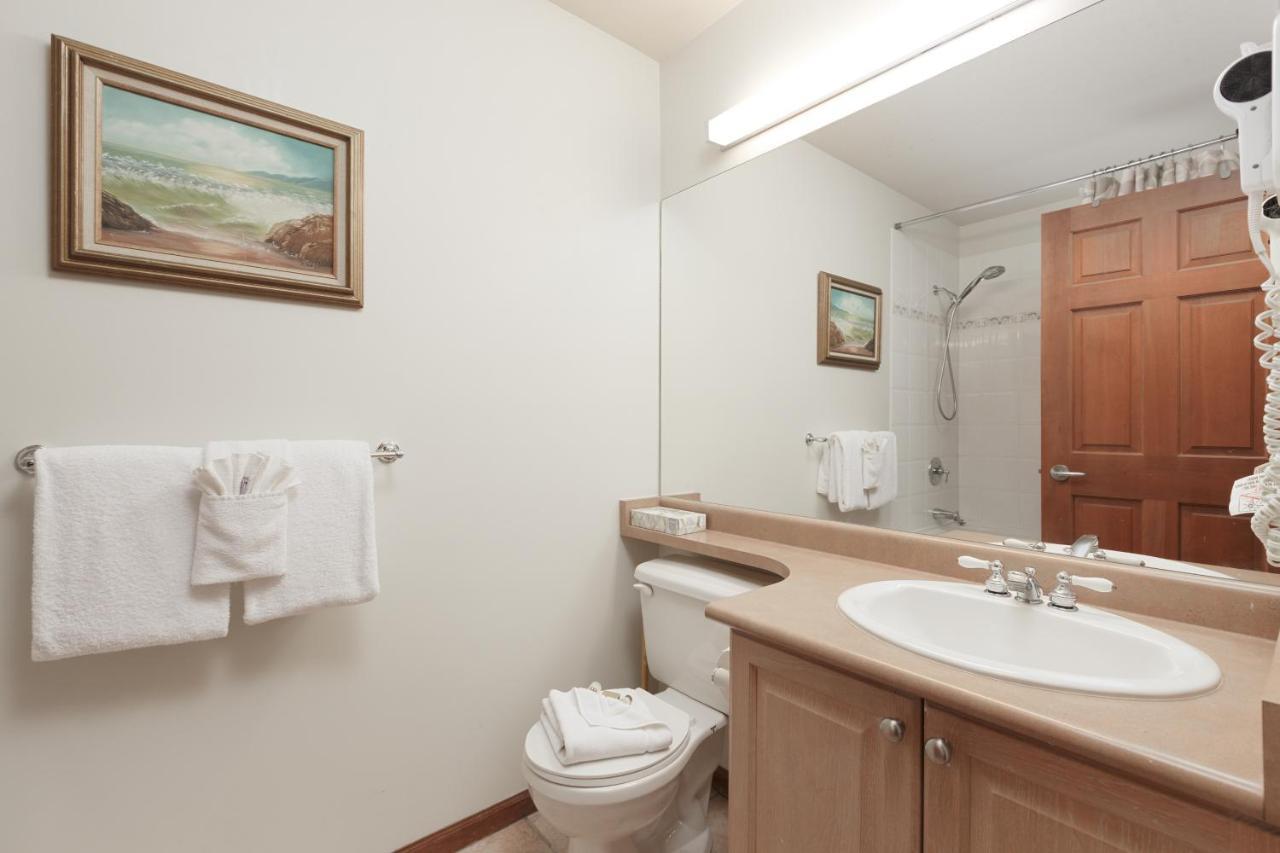 Lagoons By Cozystay Signature Whistler Exterior foto